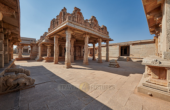 Hazara Rama temple, Hampi