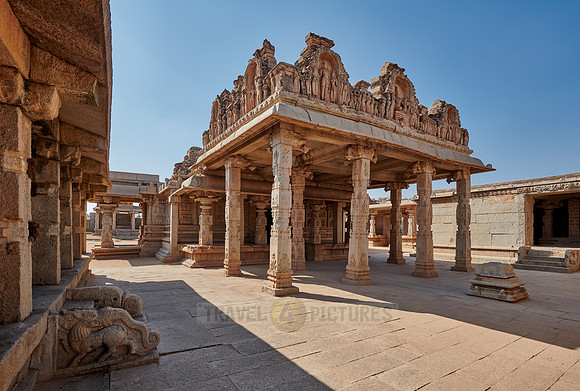 Hazara Rama temple, Hampi