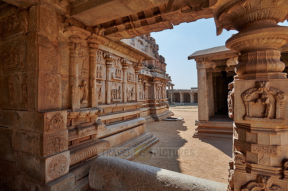 Hazara Rama temple, Hampi