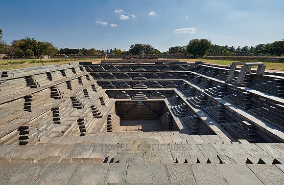Stepped square water tank inside the Royal Enclosure