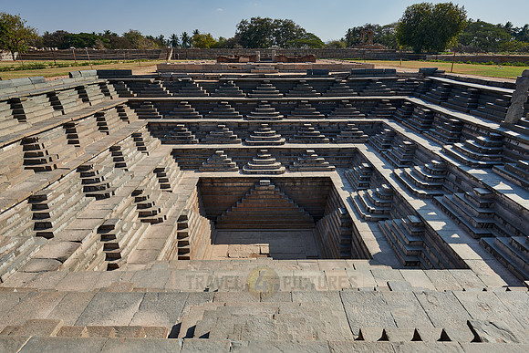 Stepped square water tank inside the Royal Enclosure