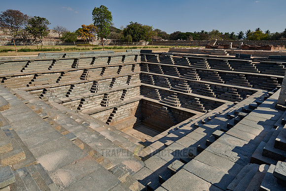 Stepped square water tank inside the Royal Enclosure