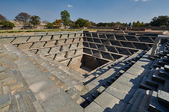 Stepped square water tank inside the Royal Enclosure