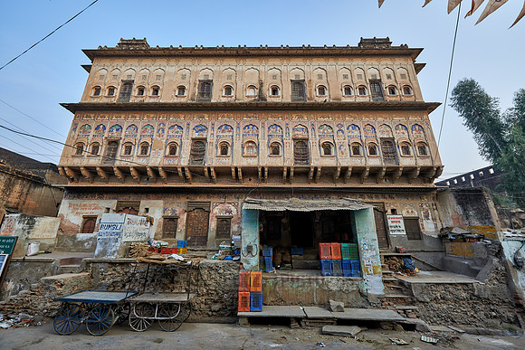 Akhram Ka Haveli in Mandawa