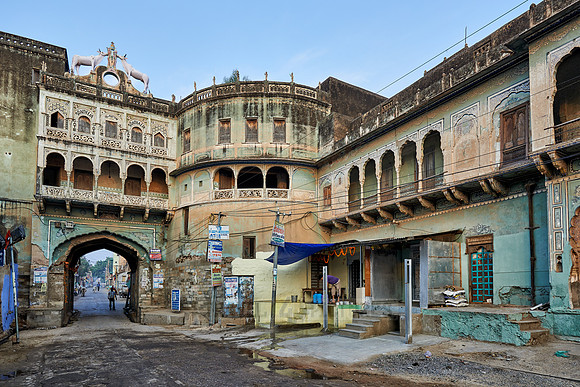 Santholia Gate in Mandawa