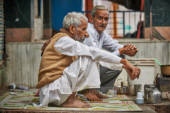 man with huge nose, street life, people of Nawalgarh