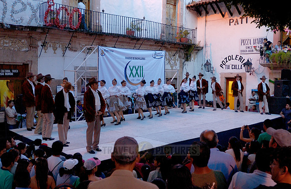 evening dance event on the Plaza Borda