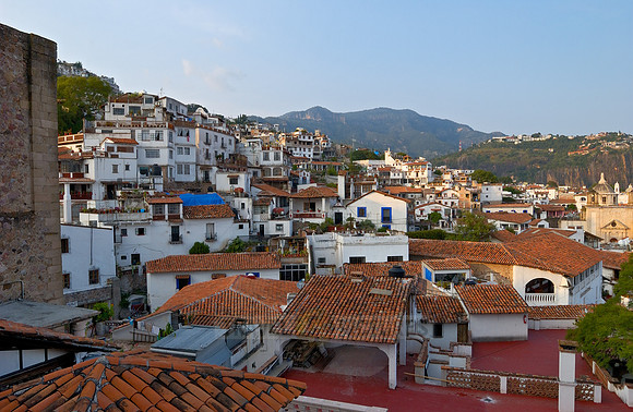 View over the rooftops of the city of Taxco