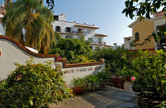 typical building in Taxco