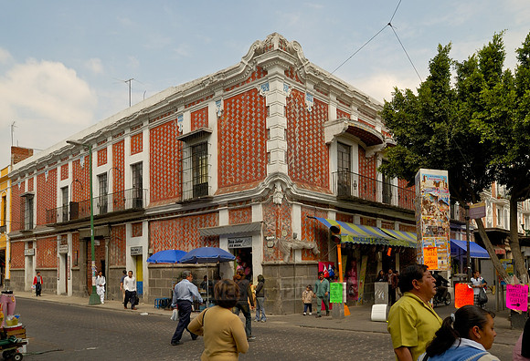 typical facade with colonial flair in Puebla