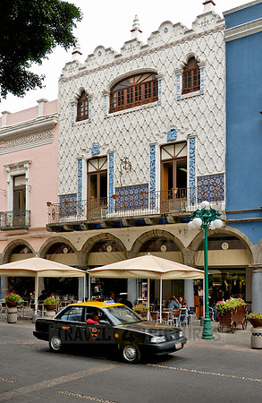 typical facade with colonial flair in Puebla