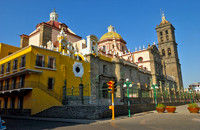 Exterior shot of Catedral de Puebla