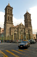 Exterior shot of Catedral de Puebla