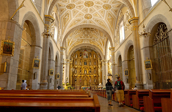 Interior shot of the Church of Santo Domingo de Guzman