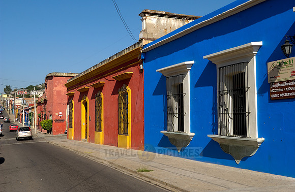 typical colonial house facades