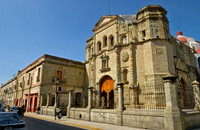 Exterior shot of La Compania de Jesus