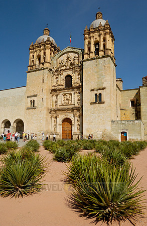 Exterior shot of the Iglesia Santo Domingo