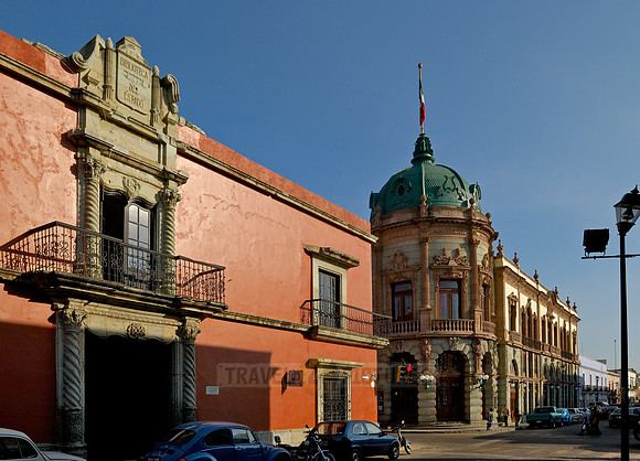Teatro Macedonio Alcala