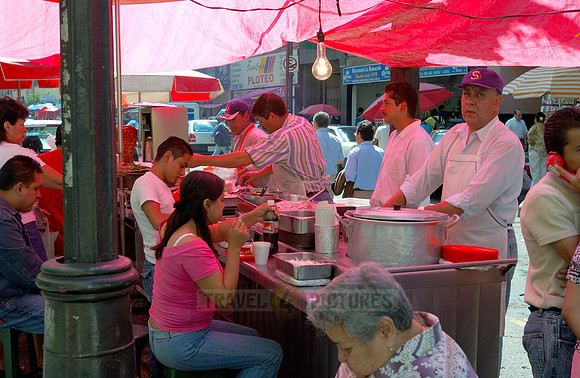 Food stalls in the Plaza Santo Domingo