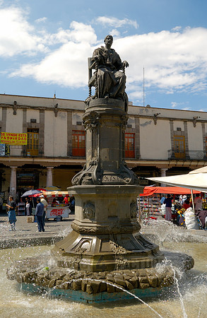 Fountain in Plaza Santo Domingo