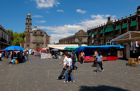 view of Plaza Santo Domingo
