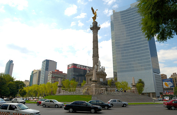 Independence Monument El Angel with surrounding office buildings