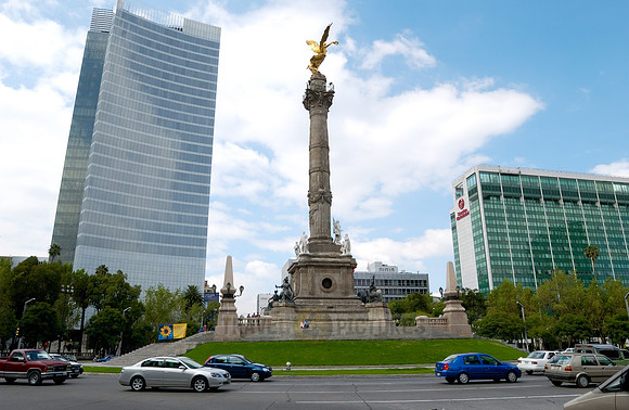 Independence Monument El Angel with surrounding office buildings