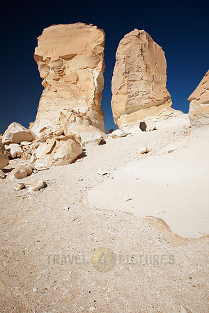 white desert at el Agabat