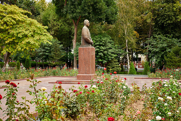 Monument Sharaf Rashidov First Secretary of the Central Committee of the Communist Party of Uzbekistan