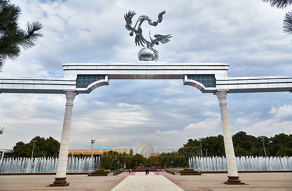 Ezgulik Arch on Independence Square in Tashkent