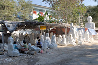 Workshop Buddha Statues, carving in marble