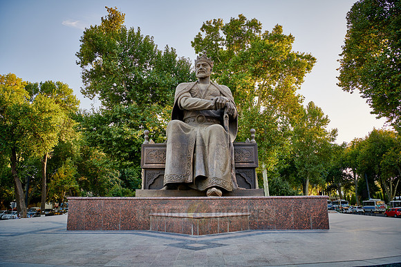 Amir Temur monument, Samarkand