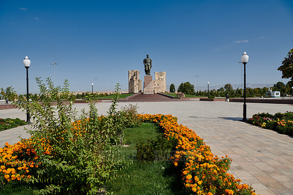 Statue of Amir Timur, Shahrisabz
