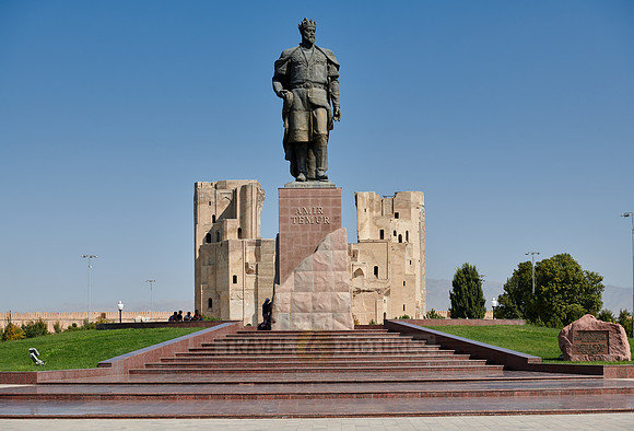 Statue of Amir Timur, Shahrisabz