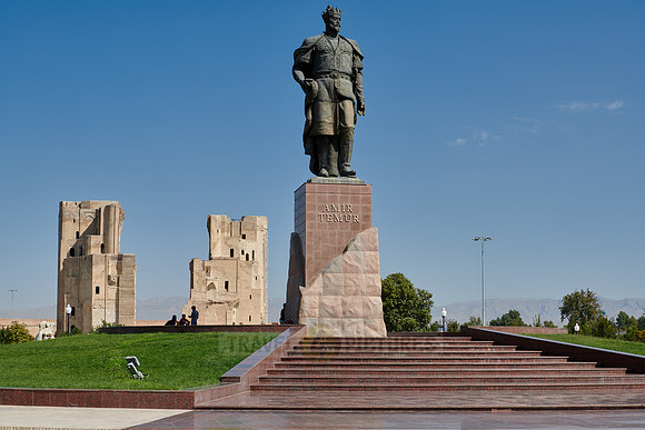 Statue of Amir Timur, Shahrisabz