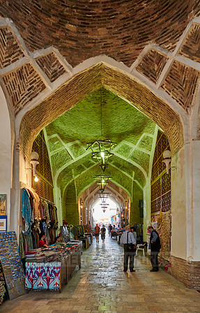 interior shot of Toki-Telpak Furushon