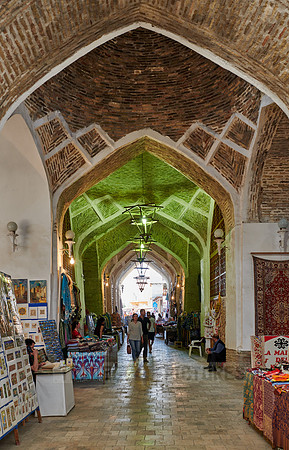interior shot of Toki-Telpak Furushon