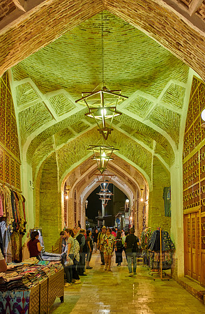 interior shot of Toki-Telpak Furushon