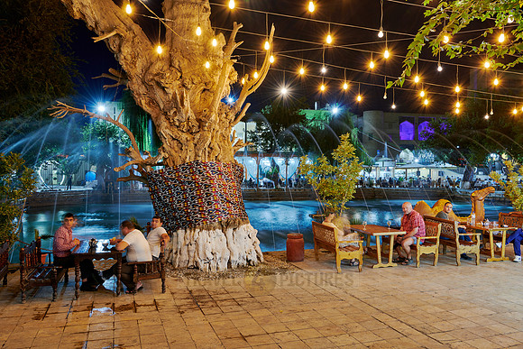 illuminated Lyab-i Hauz