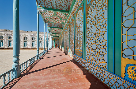 arcade in Summer Residential Palace Sitorai Mohi Hossa