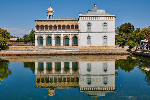 Harem with swimming pool in Summer Residential Palace Sitorai Mohi Hossa