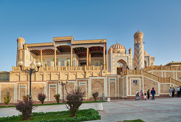 Burial site of Islom Karimov, Samarkand