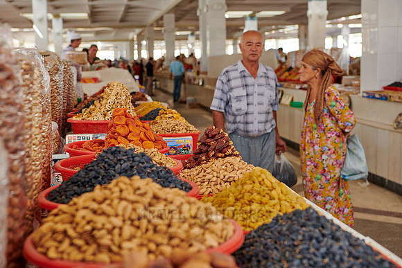food stalls on Siyob Bazaar, Samarkand
