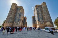 ruins of gate to Ak Saray Palace, Shahrisabz