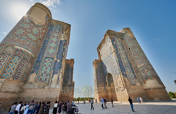 ruins of gate to Ak Saray Palace, Shahrisabz