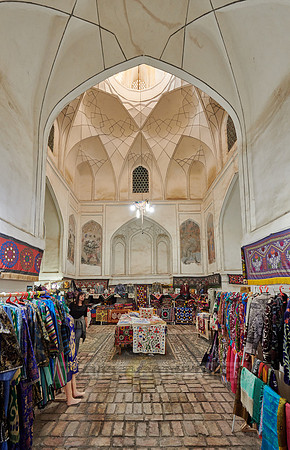 souvenir shop inside Kukeldash Madrassa