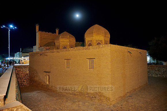 illuminated Magok-i-Attari Mosque, Bukhara