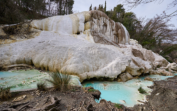 The White Whale, Bagni San Filippo
