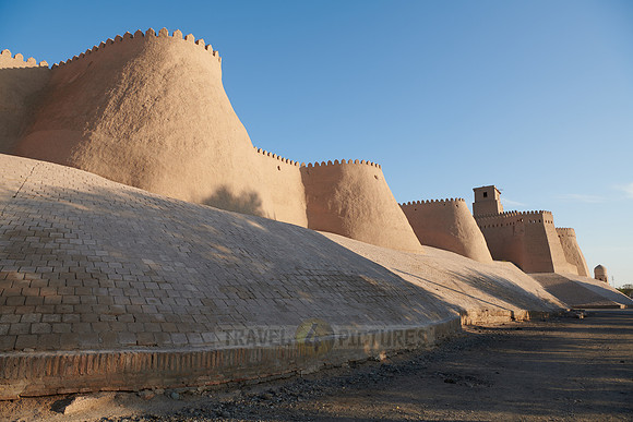 city wall of Itchan-Kala