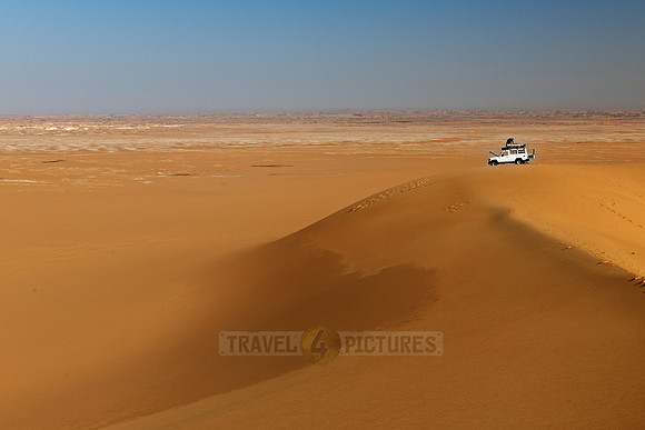 4x4 offroad car in desert landscape